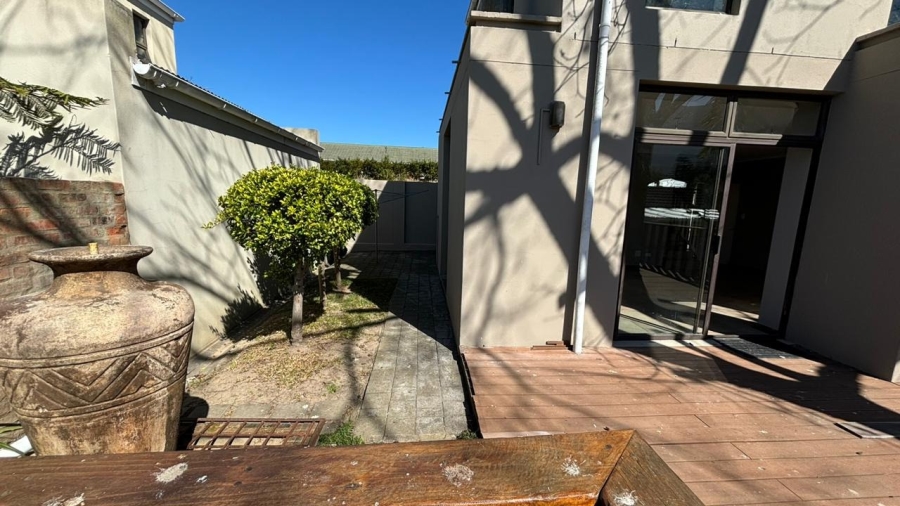 3 Bedroom Property for Sale in Bodorp Western Cape